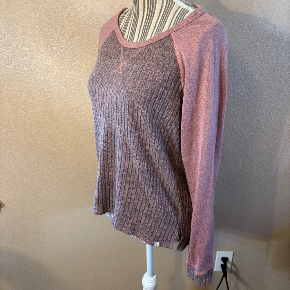 Lucky Brand Top Medium Pink Gray Heathered Knit Long Sleeve Ribbed Cozy Stretch - Picture 7 of 14